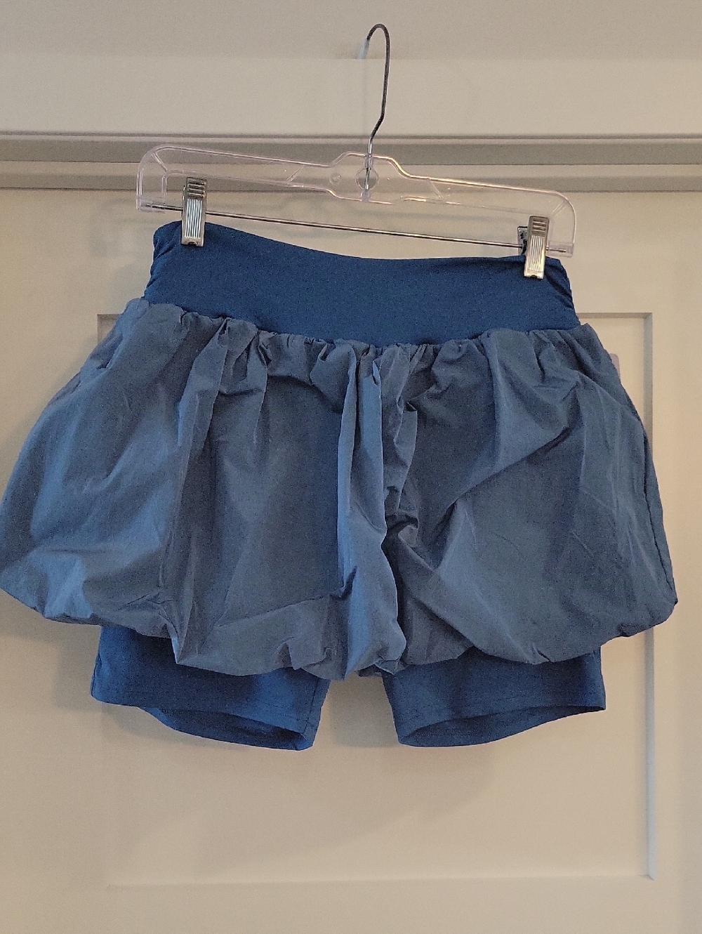 KkCo Bubble Skort M NWT
